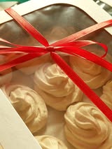 Безешки с орешком, для красивого кофечая